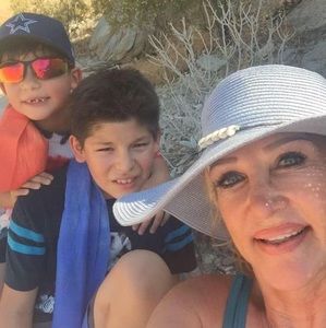 Meet your Posher, Domni